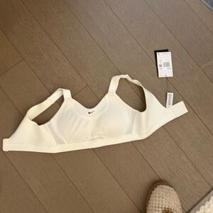 NWT Nike Sports Bra